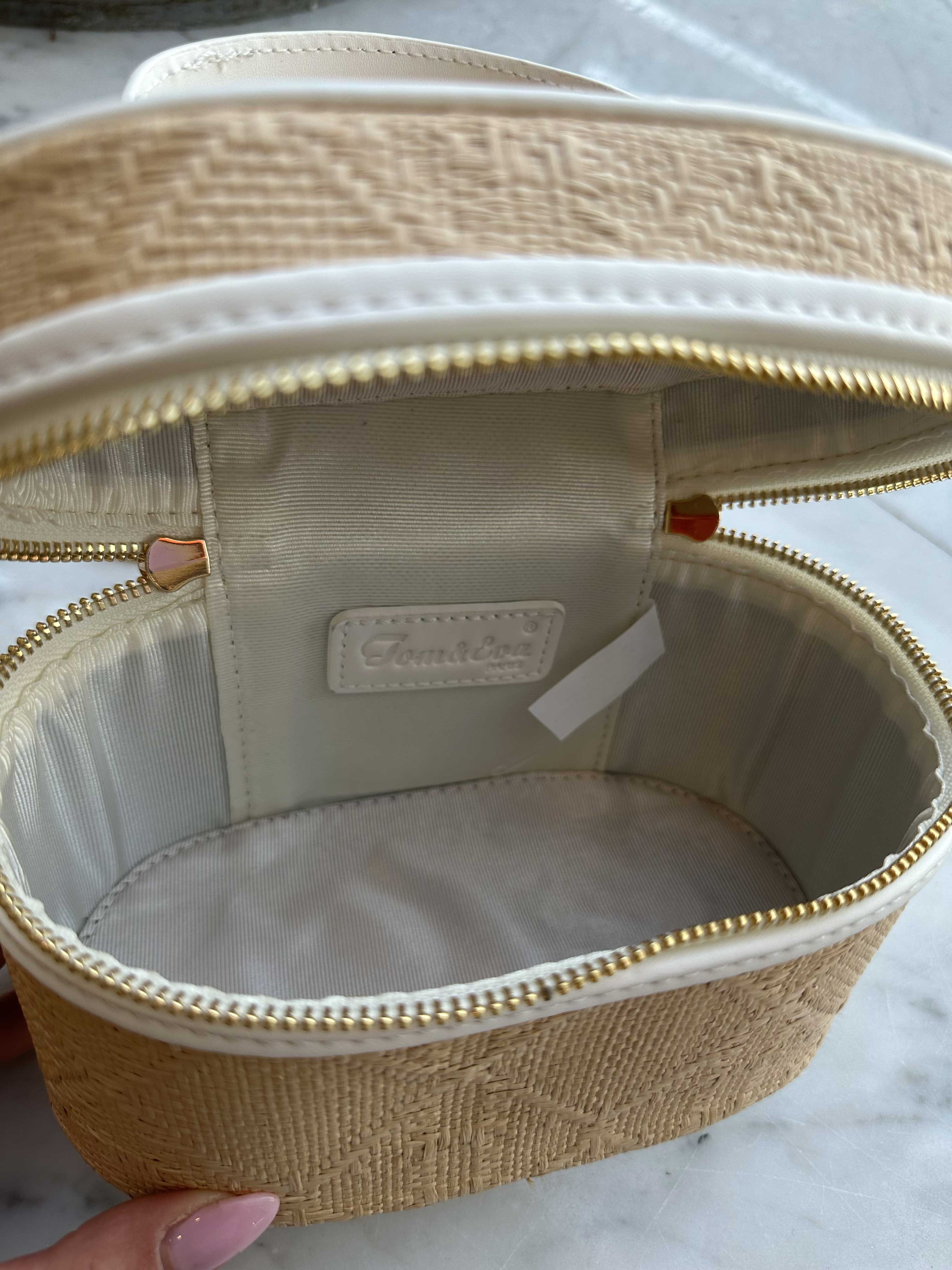 Ana - Sød håndtaske i flet med guldkæde